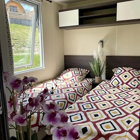 Mobil-Home Baie Saint-Michel, Serre-Poncon Chorges Exterior photo
